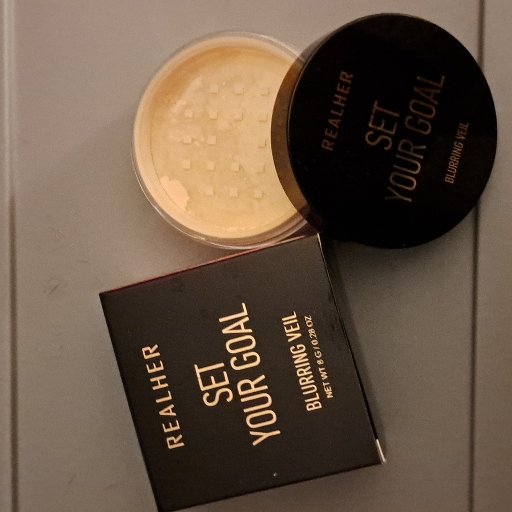 Realher face powder New